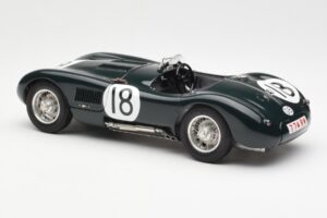 Jaguar C-Type #18 T. Rolt / D. Hamilton 24 Hours of Le Mans Winner 1953 CMC 1:18 M-195 Metal - imaginea 5 din 6