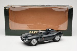 Jaguar D-Type Short Nose Verde AUTOart 1:18 73561 Metal - imaginea 6 din 6