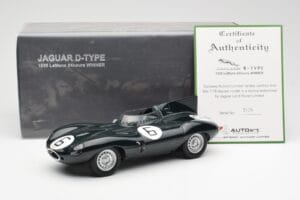 Jaguar D-Type #6 M. Hawthorn / I. Bueb Team Jaguar Cars Ltd 24 Hours of Le Mans 1955 AUTOart 1:18 85586 Metal - imaginea 6 din 6