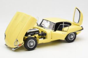 Jaguar E-Type 3.8 Series 1 Galben Deschis Kyosho 1:18 08954LY Metal - imaginea 2 din 8