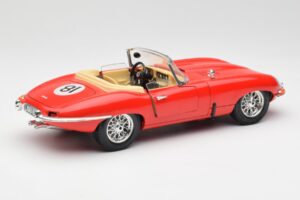 Jaguar E-Type Cabriolet Roșu Bburago 1:18 3016 Metal - imaginea 3 din 8