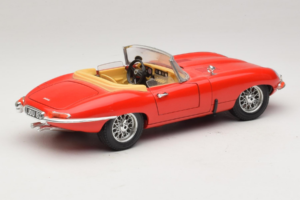 Jaguar E-Type Series 1 Cabriolet Roșu Bburago 1:18 3038 Metal - imaginea 3 din 8