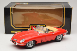 Jaguar E-Type Series 1 Cabriolet Roșu Bburago 1:18 3038 Metal - imaginea 8 din 8