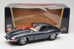 Jaguar E-Type Series 1 Verde Bburago 1:18 3018-M1 Metal - imaginea 2 din 8