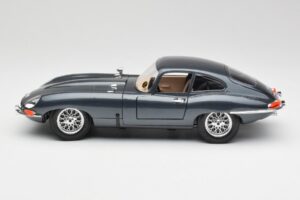 Jaguar E-Type Series 1 Verde Bburago 1:18 3018-M1 Metal - imaginea 3 din 8