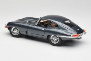 Jaguar E-Type Series 1 Verde Bburago 1:18 3018-M1 Metal - imaginea 4 din 8