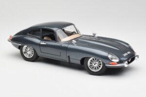 Jaguar E-Type Gri Bburago 1:18 30018 Metal - imaginea 6 din 8