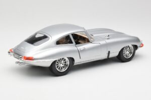 Jaguar E-Type Series 1 Argintiu Bburago 1:18 3018-M2 Metal - imaginea 3 din 8