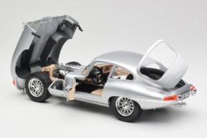 Jaguar E-Type Series 1 Argintiu Bburago 1:18 3018-M2 Metal - imaginea 5 din 8