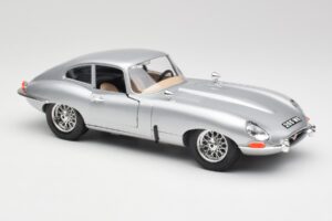 Jaguar E-Type Series 1 Argintiu Bburago 1:18 3018-M2 Metal - imaginea 6 din 8