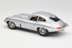 Jaguar E-Type Series 1 Argintiu Bburago 1:18 3018-M2 Metal - imaginea 7 din 8
