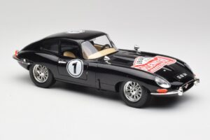 Jaguar E-Type Series 1 #1 British Racing Green Bburago 1:18 3018-M3 Metal - imaginea 6 din 8
