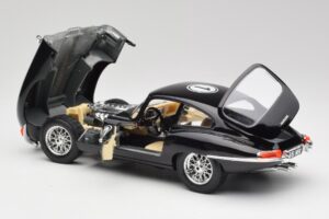 Jaguar E-Type Series 1 #1 British Racing Green Bburago 1:18 3018-M3 Metal - imaginea 5 din 8