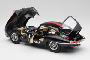 Jaguar E-Type #29 Negru Bburago 1:18 3018-M4 Metal - imaginea 5 din 8