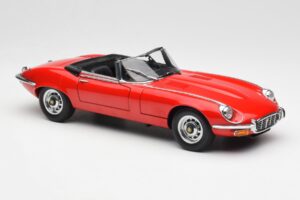 Jaguar E-Type Roadster Series III V12 Roșu AUTOart 1:18 73523 Metal - imaginea 6 din 8