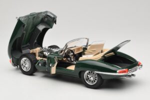Jaguar E-Type Series 1 Roadster Verde Bburago 1:18 3016-M1 Metal - imaginea 5 din 8