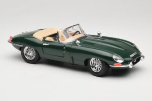 Jaguar E-Type Series 1 Roadster Verde Bburago 1:18 3016-M1 Metal - imaginea 6 din 8