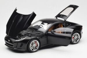 Jaguar F-Type R X152 Negru Mat AUTOart 1:18 73652 Compozit - imaginea 2 din 8