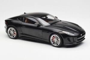 Jaguar F-Type R X152 Negru Mat AUTOart 1:18 73652 Compozit - imaginea 6 din 8