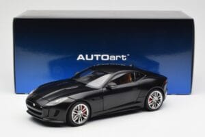 Jaguar F-Type R X152 Negru Mat AUTOart 1:18 73652 Compozit - imaginea 8 din 8