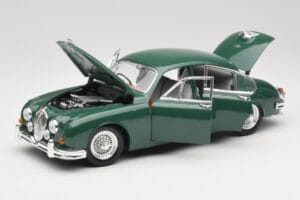 Jaguar Mark II British Racing Verde & Interior Albastru Maisto 1:18 59001 Metal - imaginea 2 din 8