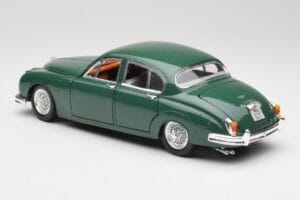 Jaguar Mark II British Racing Verde & Interior Albastru Maisto 1:18 59001 Metal - imaginea 7 din 8