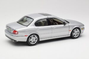 Jaguar X-Type Argintiu Maisto 1:18 7271328 Metal - imaginea 3 din 8