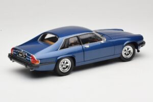 Jaguar XJ-S Albastru Road Signature 1:18 92658 Metal - imaginea 3 din 8