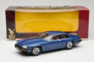 Jaguar XJ-S Albastru Road Signature 1:18 92658 Metal - imaginea 8 din 8
