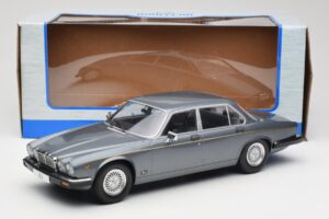 Jaguar XJ Series III Metallic Grey MCG 1:18 MCG18177 Metal - imaginea 6 din 6