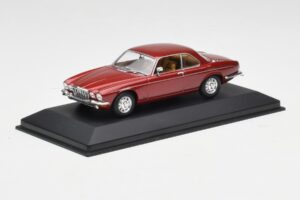 Jaguar XJ12 Coupe Regency Roșu Minichamps 1:43 400130461 Metal - imaginea 2 din 4