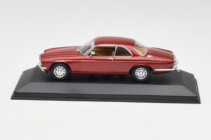Jaguar XJ12 Coupe Regency Roșu Minichamps 1:43 400130461 Metal
