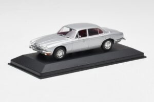 Jaguar XJ12 Series II Argintiu Minichamps 1:43 400130401 Metal - imaginea 2 din 4