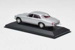 Jaguar XJ12 Series II Argintiu Minichamps 1:43 400130401 Metal - imaginea 3 din 4