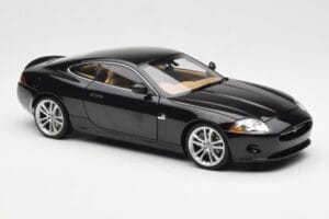 Jaguar XK-R X150 Midnight Negru AUTOart 1:18 73632 Metal - imaginea 6 din 8
