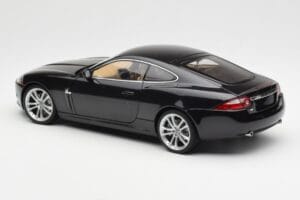 Jaguar XK-R X150 Midnight Negru AUTOart 1:18 73632 Metal - imaginea 7 din 8