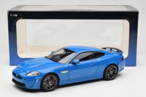 Jaguar XKR-S X150 French Racing Albastru AUTOart 1:18 73641 Metal - imaginea 8 din 8