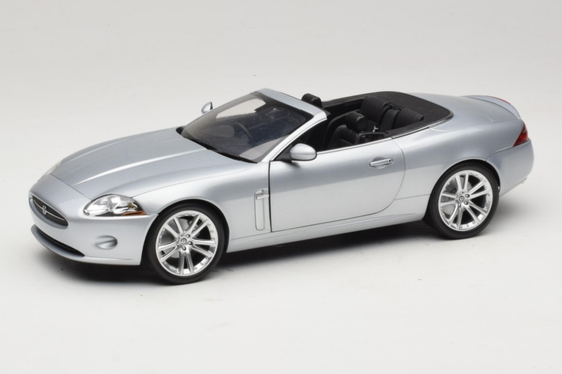Jaguar XK X150 Cabriolet Argintiu Minichamps 1:18 150130531 Metal