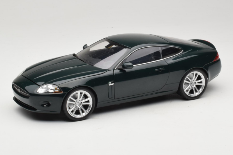 Jaguar XK X150 Verde Minichamps 1:18 150130500 Metal