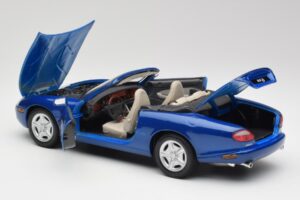 Jaguar XK8 X100 Cabriolet Azure Albastru Maisto 1:18 50286 Metal - imaginea 5 din 8