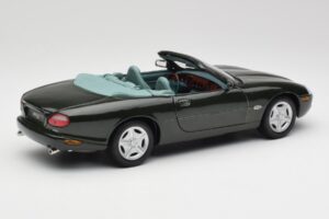 Jaguar XK8 X100 Cabriolet British Racing Verde Maisto 1:18 50285 Metal - imaginea 3 din 8
