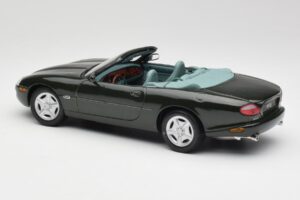 Jaguar XK8 X100 Cabriolet British Racing Verde Maisto 1:18 50285 Metal - imaginea 7 din 8