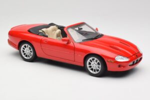 Jaguar XKR X100 Roșu Maisto 1:18 50330 Metal - imaginea 6 din 8