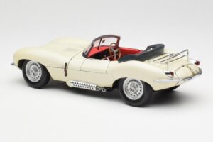 Jaguar XKSS Crem AUTOart 1:18 73512 Metal - imaginea 7 din 8