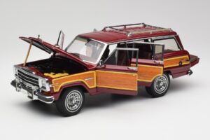 Jeep Grand Wagoneer Classic Roșu AUTOart 1:18 74002 Metal - imaginea 2 din 8