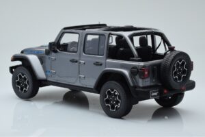 Jeep Wrangler 4xe Argintiu GT Spirit 1:18 GT419 Rășină - imaginea 5 din 6