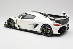 Koenigsegg Jesko Attack Crystal White Pearl GT Spirit 1:12 GT501 Rășină - imaginea 5 din 6