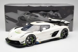 Koenigsegg Jesko Attack Crystal White Pearl GT Spirit 1:12 GT501 Rășină - imaginea 6 din 6