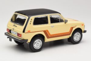 Lada Niva 2121 California Bej MCG 1:18 MCG18004 Metal - imaginea 2 din 6