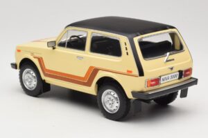 Lada Niva 2121 California Bej MCG 1:18 MCG18004 Metal - imaginea 5 din 6